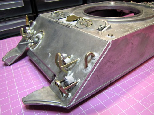 A minor addition is also the front cleat for the tow cable.
