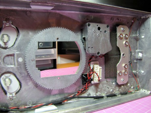 The turret gear ring is here simply placed for demonstration purposes.