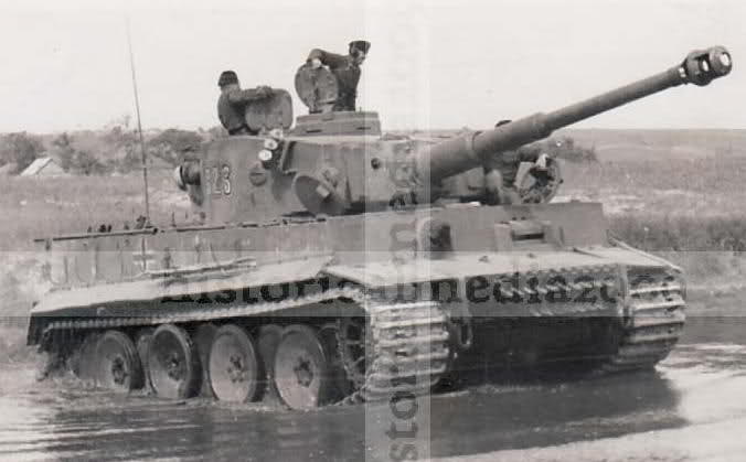 2j4sxds.jpg