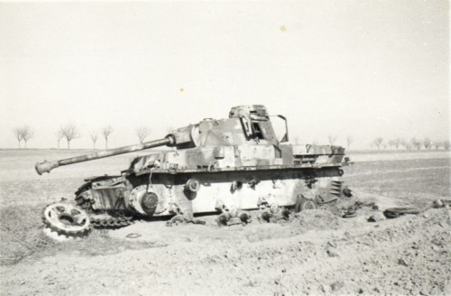 Roller challenged Panzer IV ausf J