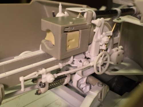 Shapeways M7 Priest howitzer details