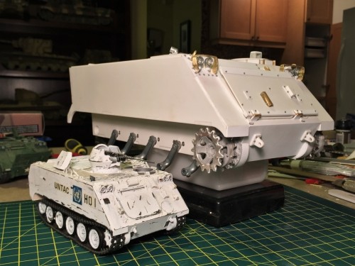 M113 gearbox drive cover