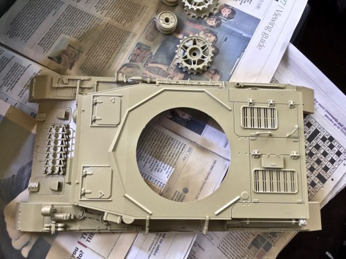 Daubing the Panzer IV upper hull