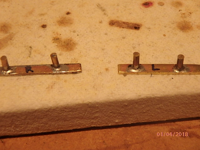 Made up some alternative mounting out of brass to beef up mounting rear mud guards to rear hull.
