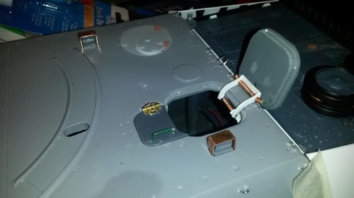 Hatch hinge