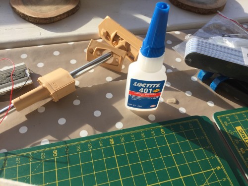 Loctite 401.jpeg (307.95 KiB) Viewed 3730 times Loctite 401 lurking near Tamiya Pz IV barrel assembly