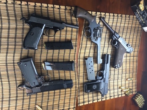 WW2 Allied and German Tank Crew weapons