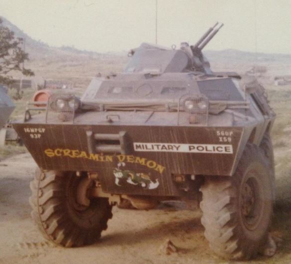 Ludwigs V-100 Commando Vietnam