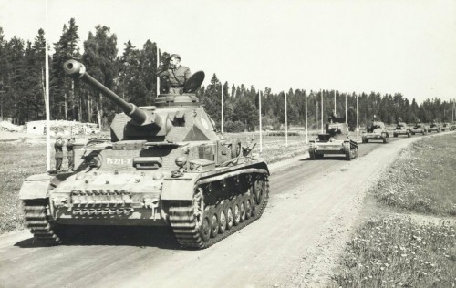 Finnish Panzer IV Ausf J. Pictured in a parade in 1952