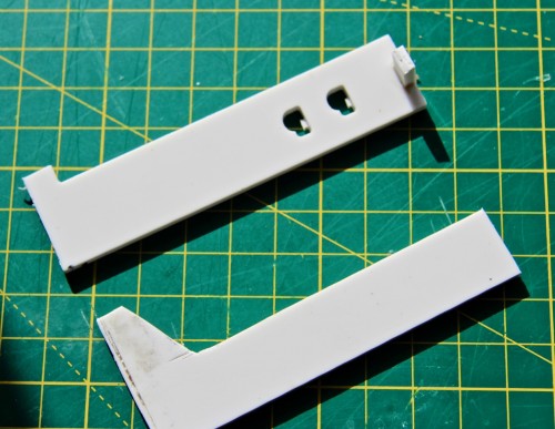 StuG IV support and retaining brackets for recoil unit