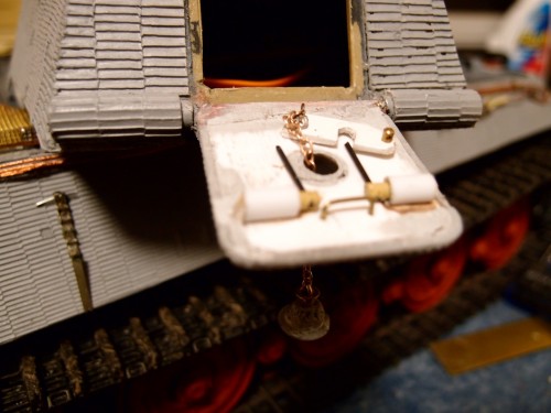 Even the plug is working, a little brass servo screw holder is perfect