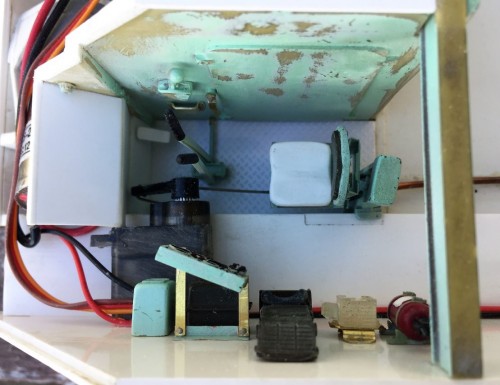 Capture2.JPG (110.27 KiB) Viewed 5428 times M113 Driver position