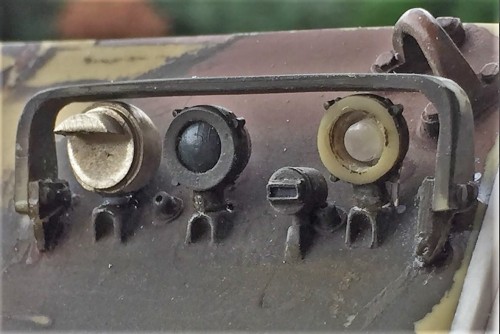 M113 headlights