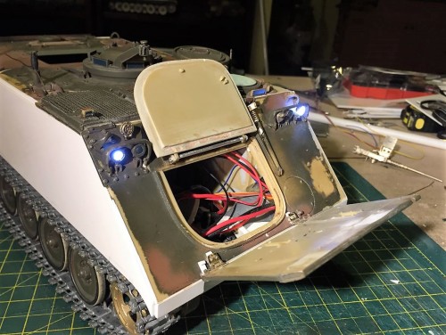 Capture11.JPG (259.46 KiB) Viewed 5387 times M113 headlights and trim vane