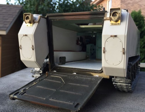 M113 external fuel cells and tail lights