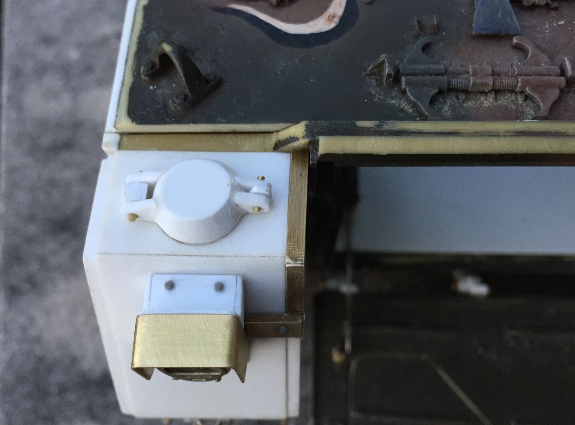 M113 external fuel cells and tail lights