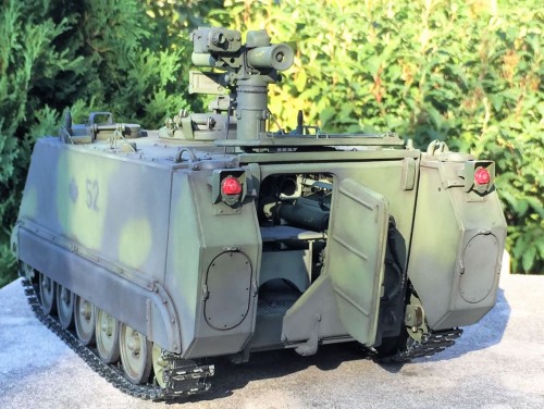 1/16 RC M-113 A2 with Tow missile launcher and interior details