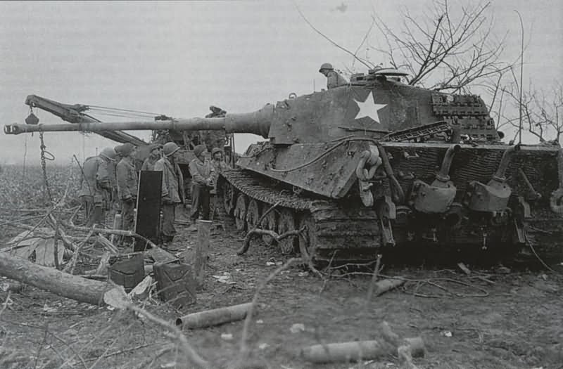 Tiger_II_tank_3.jpg