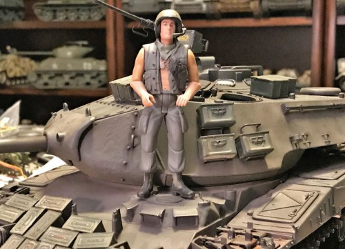 Capture10.JPG (136.84 KiB) Viewed 7118 times ARVN 1/16 tank crew RC for Walker Bulldog