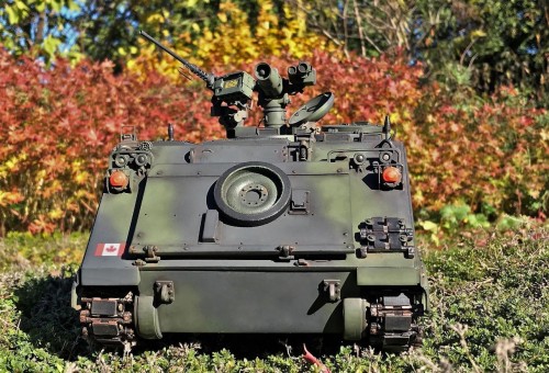 Canadian M-113 M113A2 M113 Tow launcher 1/16 RC