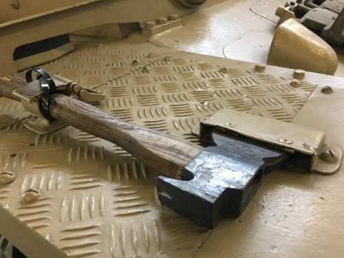 Pz IV front-right axe mounting