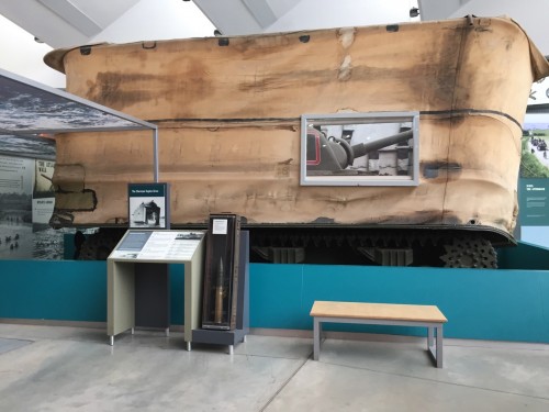 Sherman Duplex Drive- Bovington.jpeg (227.57 KiB) Viewed 4316 times Bovington Sherman Duplex Drive