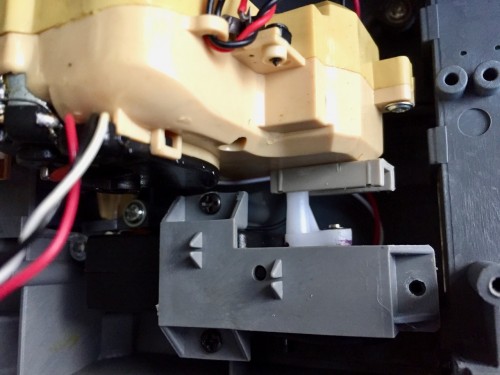 Torro StuG 111- gun elevator unit refitted.jpeg (263.36 KiB) Viewed 3026 times StuG 111 airsoft elevation unit refitted