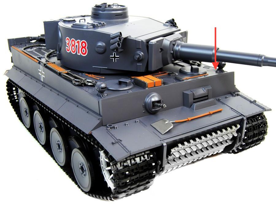 Taihen Tiger 1 with straight edge to front armour plate