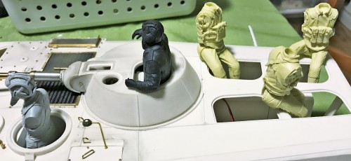 BMP-1 crew and infantry 1/16