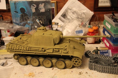 (2a) Panther Dec 2018 Basecoating and initial camo.jpg