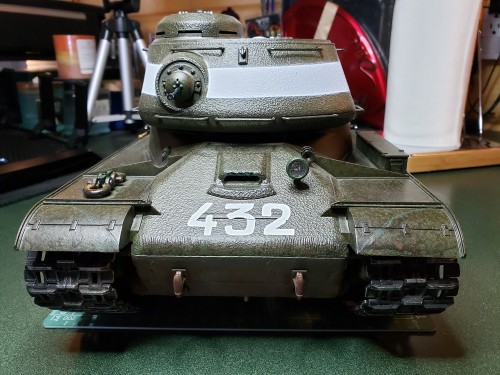 Front marker lights in place as well as a coat of flat gunmetal on that turret MG barrel.
