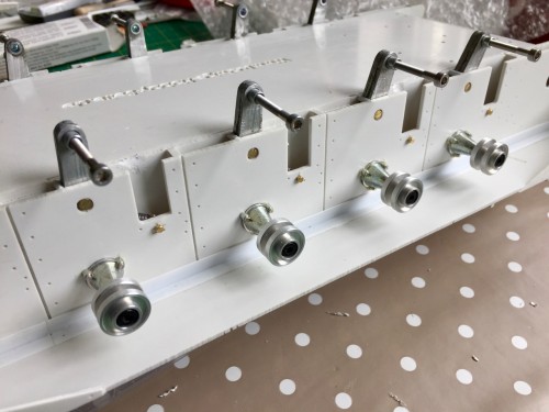 Pz IV alloy return rollers and Pz 111 mounts