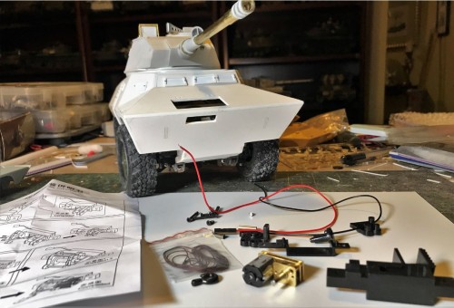 Capture7.JPG (160.85 KiB) Viewed 5762 times RC 1/16 V-150 V150 Cadillac Gage Commando with 90mm Cockerill gun turret