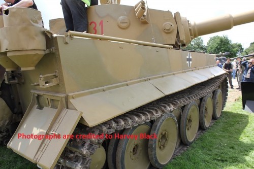 Tiger 131 Bov.jpg (145.43 KiB) Viewed 4873 times How the aerial stowage tube should look like,raised slightly above hull. Click for larger image