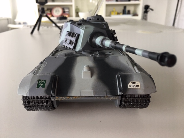 This heavy King Tiger is controlled by a toy grade RRC receiver with serial wired motors with a DTL circuit for smooth controlled turning, Before the DTL circuit mod, this tank could barely survive one run without transmission failure.