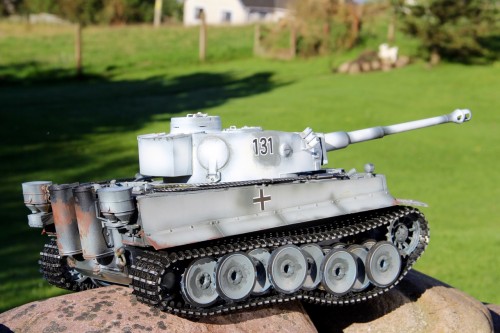 Tiger 1 in winter camo