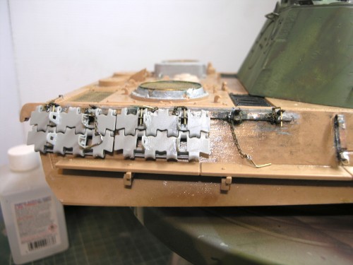 The spareTrumpeter track have good detail and are slightly thinner so easier to fit the securing pins.