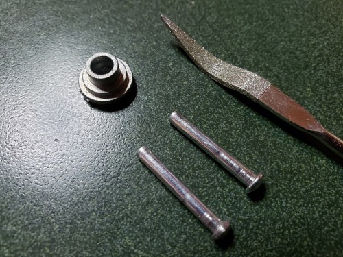 Corrected shaft on the left and stock HL on the right..jpg