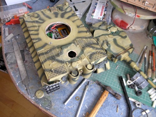 P5293360.jpg (253.36 KiB) Viewed 3123 times Cover off needs a gap between it and the engine deck