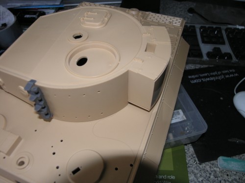 correct position of turret ring, rear storage has no overhang .