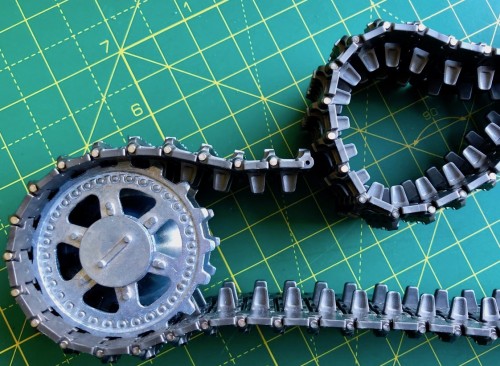 Taigen Panther sprocket with Tamiya track-pic B