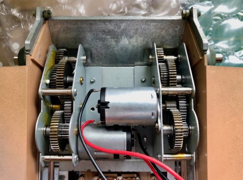 HL Panther gearboxes transplanted to Taigen chassis