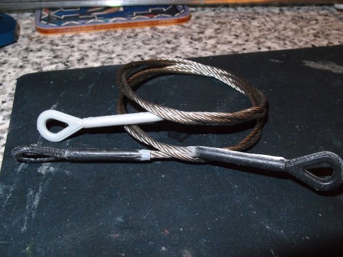 Dark eyelets are cast ,light one is Trumpeter and SS wire from the boatyard.