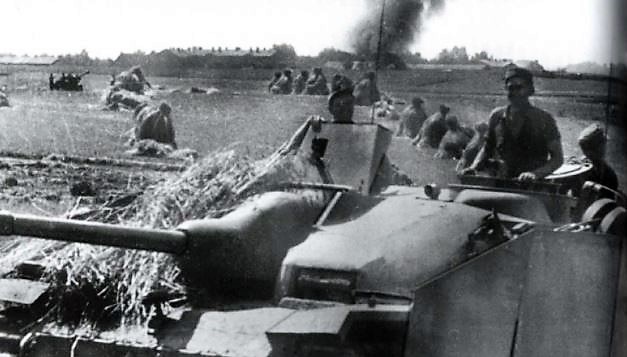 1/16 RC Sturmgeschütz - StuG III G Late - Alkett 1944 - build