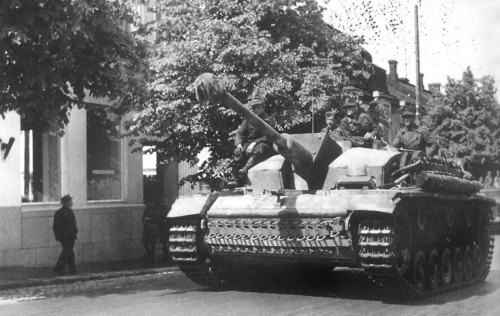1/16 RC Sturmgeschütz - StuG III G Late - Alkett 1944 - build