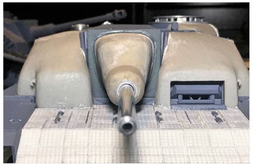 1/16 RC Sturmgeschütz - StuG III G Late - Alkett 1944 - build