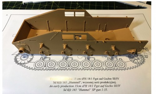 RC 1/16 Sd.Kfz. 165 Hummel Late Production - Build