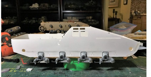 RC 1/16 Sd.Kfz. 165 Hummel Late Production - Build