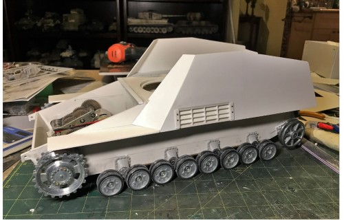 RC 1/16 Sd.Kfz. 165 Hummel Late Production - Build