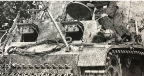 RC 1/16 Sd.Kfz. 165 Hummel Late Production - Build